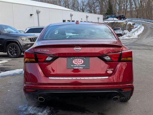Used 2023 Nissan Altima 2.5 SR image 4