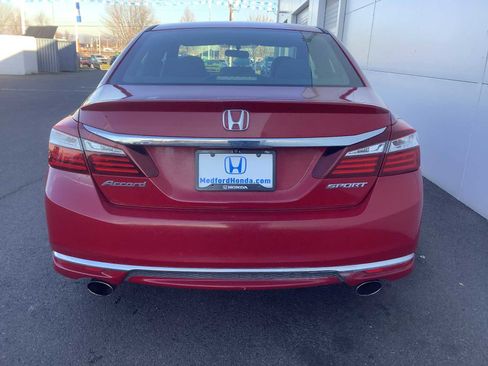 Used 2016 Honda Accord Sport image 5