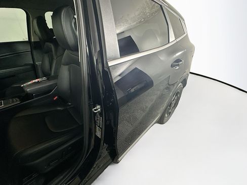 Used 2026 Kia Sportage EX FWD image 12