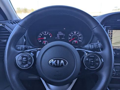 Used 2020 Kia Soul EX image 21