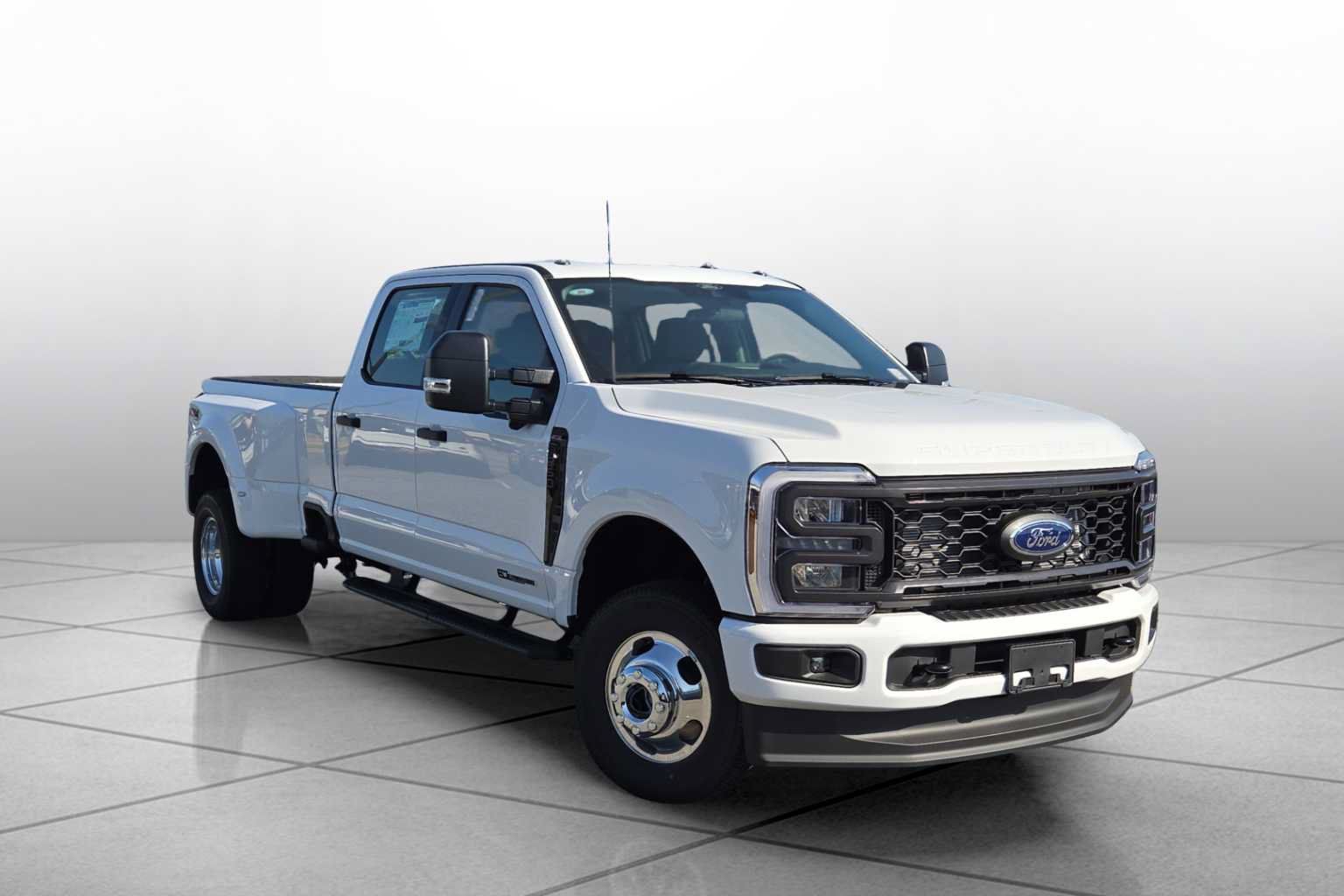 New 2026 Ford F350 XL w/ STX Appearance Package AWD/4WD image 2