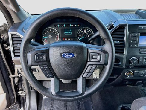 Used 2018 Ford F150 XLT RWD image 11