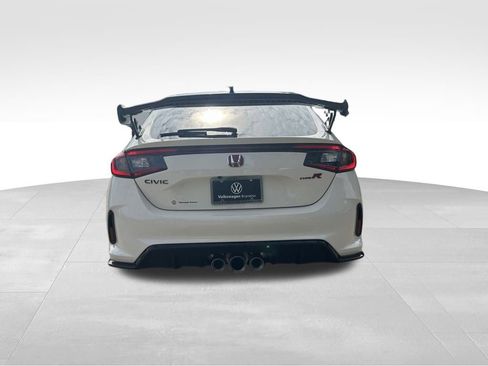 Used 2025 Honda Civic Type R image 4