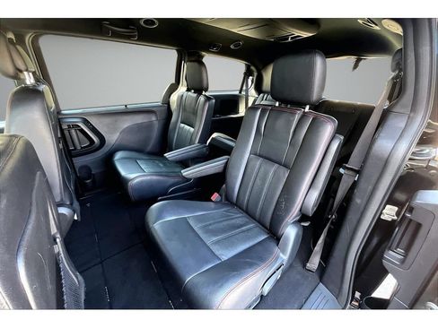 Used 2019 Dodge Grand Caravan GT FWD image 35