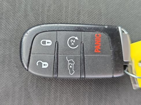 Used 2025 Dodge Durango GT RWD image 36