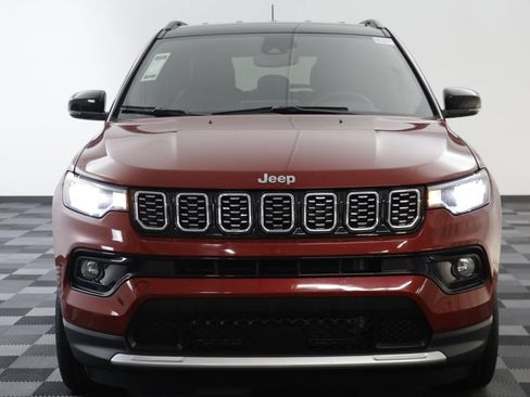 Used 2025 Jeep Compass Limited AWD/4WD image 21