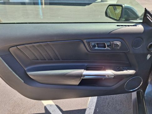 Used 2016 Ford Mustang GT Premium w/ Equipment Group 401A RWD image 5