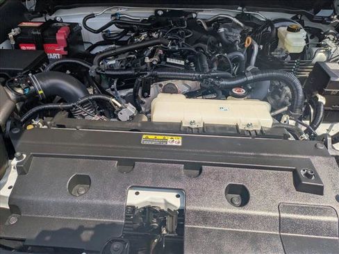 Certified 2024 Toyota Tacoma SR5 AWD/4WD image 20