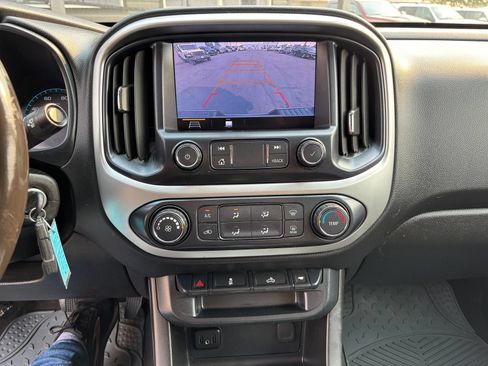 Used 2019 Chevrolet Colorado LT w/ LT Convenience Package AWD/4WD image 18