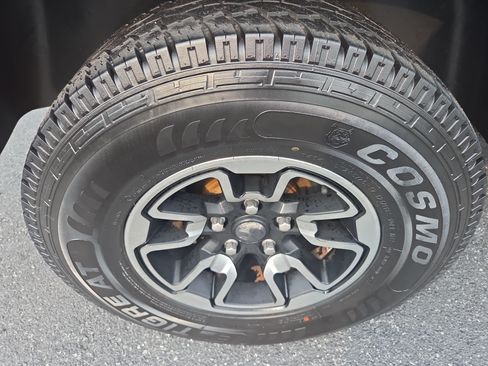 Used 2018 RAM 1500 Rebel w/ Luxury Group AWD/4WD image 11