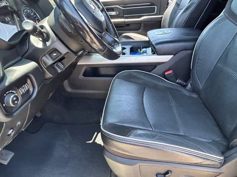 Used 2019 RAM 2500 Laramie AWD/4WD image 12