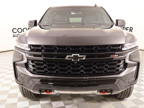 Used 2023 Chevrolet Suburban Z71 w/ Z71 Off-Road Package AWD/4WD image 10