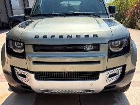 Used 2025 Land Rover Defender 110 S AWD/4WD image 5