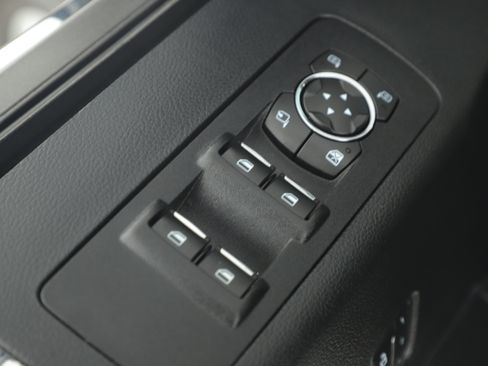 Used 2020 Ford F150 Platinum w/ Equipment Group 701A Luxury image 9