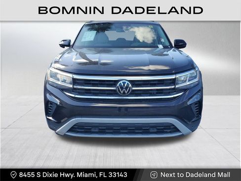 Used 2023 Volkswagen Atlas SE w/ Panoramic Sunroof Package image 2