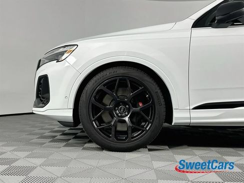 Used 2025 Audi SQ7 Premium Plus AWD/4WD image 49