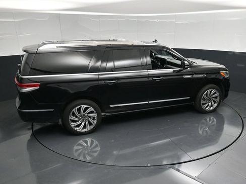 Used 2022 Lincoln Navigator L Reserve AWD/4WD image 53