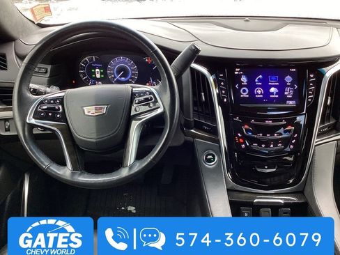 Used 2019 Cadillac Escalade ESV Platinum image 25