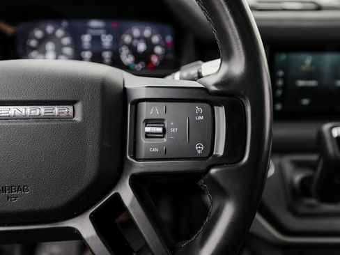 Used 2020 Land Rover Defender 110 SE image 16