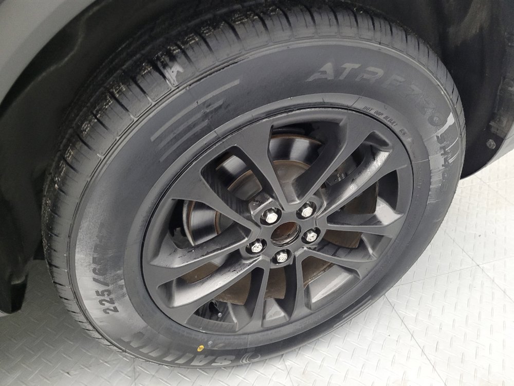 Used 2020 Ford Escape SE FWD image 31