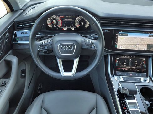 Used 2022 Audi Q7 3.0T Premium Plus w/ Premium Plus Package image 16