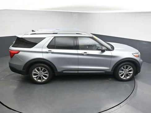 Used 2023 Ford Explorer Limited w/ Equipment Group 301A RWD image 26