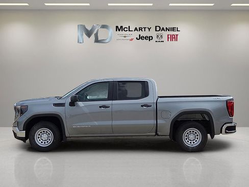 Used 2023 GMC Sierra 1500 Pro w/ Pro Value Package image 3