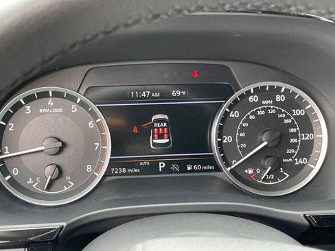 Certified 2025 INFINITI QX60 Pure AWD/4WD image 17