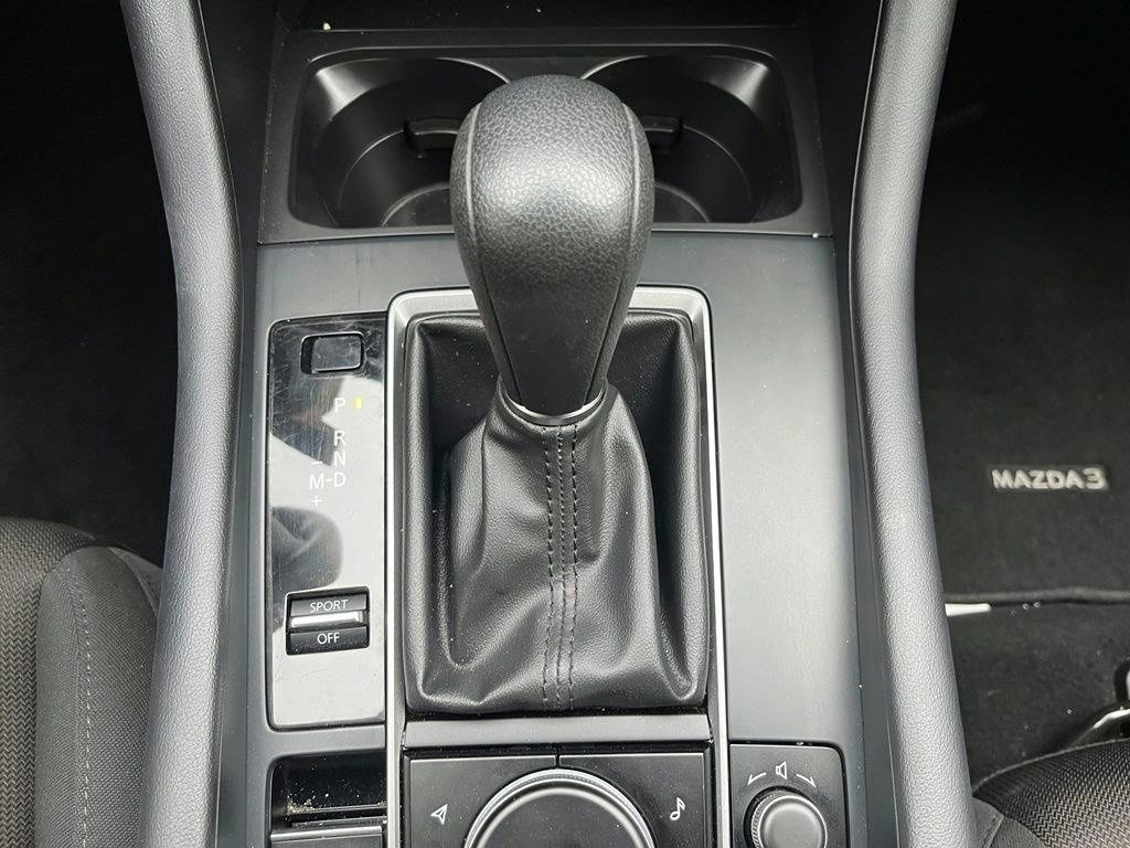 Used 2024 MAZDA MAZDA3 s FWD image 15