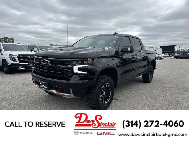 Used 2024 Chevrolet Silverado 1500 ZR2 w/ Technology Package AWD/4WD image 1