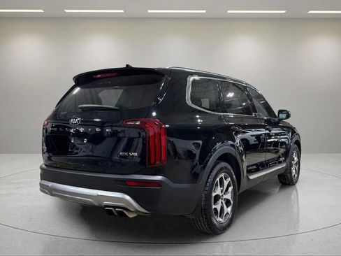 Used 2020 Kia Telluride EX AWD/4WD image 3