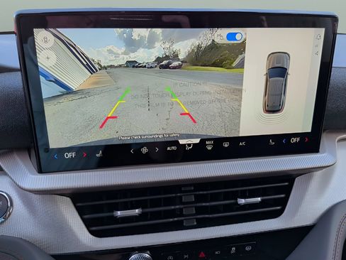 New 2026 Ford Explorer Active RWD image 28