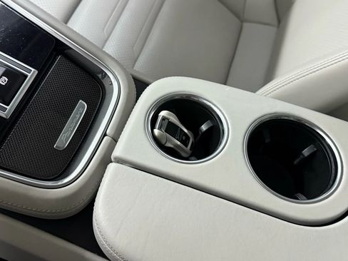 Used 2018 Porsche Panamera 4S image 24