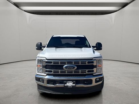 Used 2024 Ford F250 XLT image 8