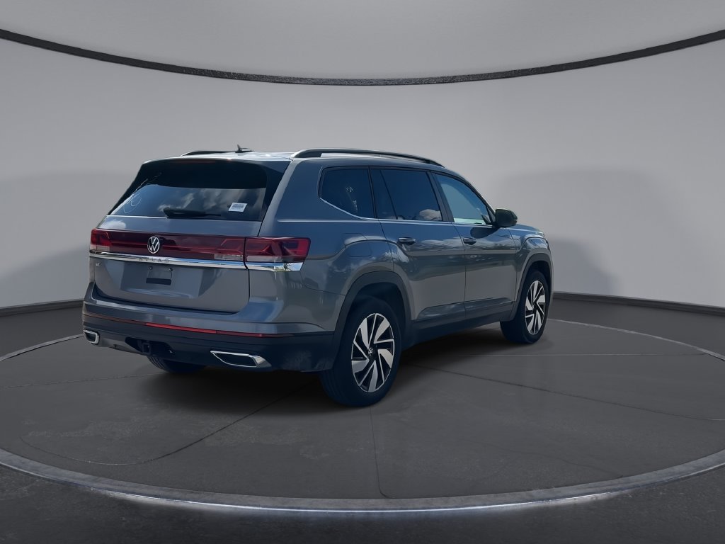 Used 2025 Volkswagen Atlas SE FWD image 8