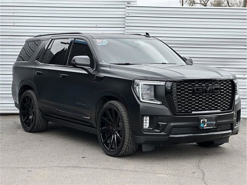 Used 2022 GMC Yukon Denali w/ Denali Ultimate Package image 8