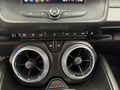 Used 2021 Chevrolet Camaro LT RWD image 28