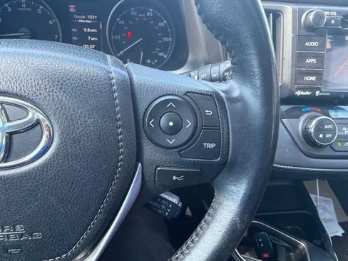 Used 2018 Toyota RAV4 XLE w/ Plus Extra Value Package FWD image 17