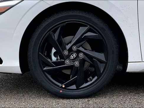 New 2026 Hyundai Elantra SEL Sport Premium FWD image 12