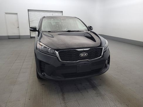 Used 2019 Kia Sorento LX image 14