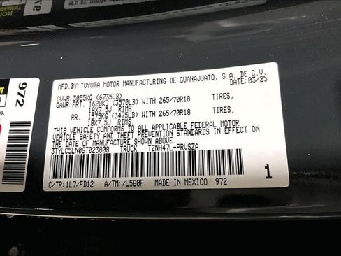 Certified 2025 Toyota Tacoma TRD Off-Road image 33