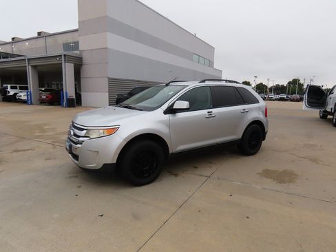 Used 2011 Ford Edge SEL w/ 201A Rapid Spec Order Code image 2