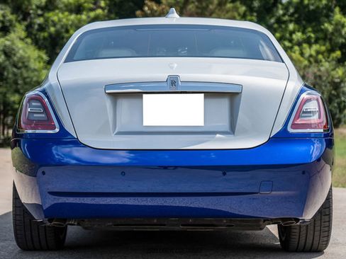 Used 2023 Rolls-Royce Ghost w/ Ghost Package image 7