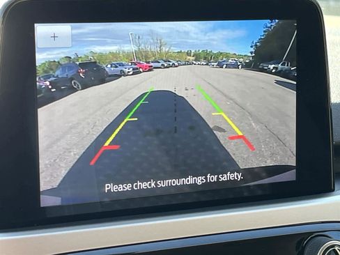 Used 2020 Ford Escape SE image 21