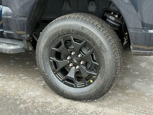 New 2025 Ford F150 Lightning XLT AWD/4WD image 7