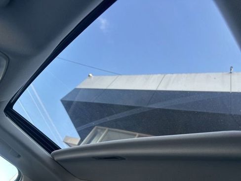 Used 2017 Chevrolet Suburban Premier image 42