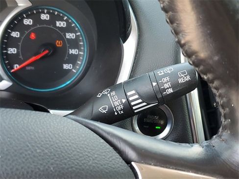 Used 2019 Chevrolet Traverse LT image 14