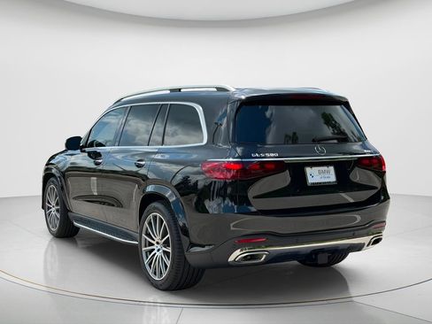 Used 2026 Mercedes-Benz GLS 580 4MATIC image 7