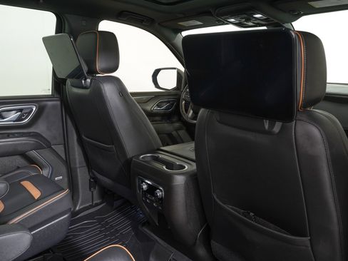 Used 2021 GMC Yukon XL AT4 w/ AT4 Premium Plus Package AWD/4WD image 10