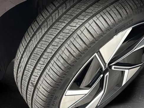 Used 2025 Volvo EX90 Ultra AWD/4WD image 39